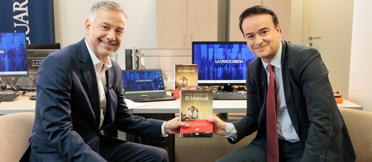 Iván Redondo, junto a Jenaro Castro, en Plano General