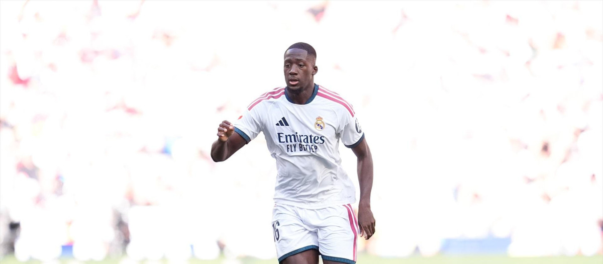 Ibrahima Konaté sufre un esguince leve de rodilla