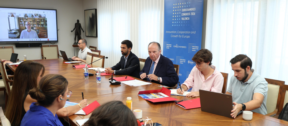 Imagen tomada este jueves de José Vicente Morata durante la rueda de prensa Congreso Eurochambres 2026
