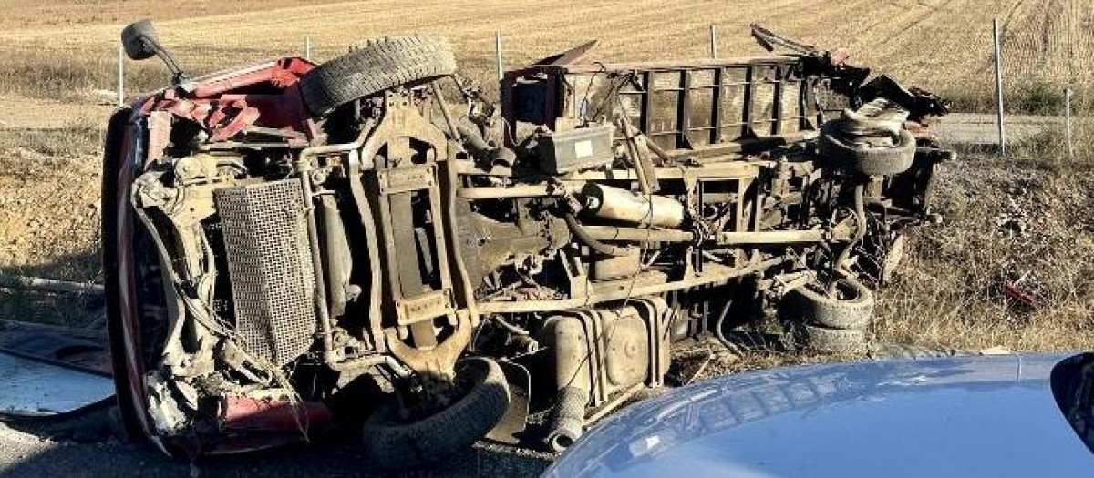 Accidente de tráfico en el kilómetro 111 de la A-67, en Aguilar de Campoo (Palencia), en el que han fallecido dos personas