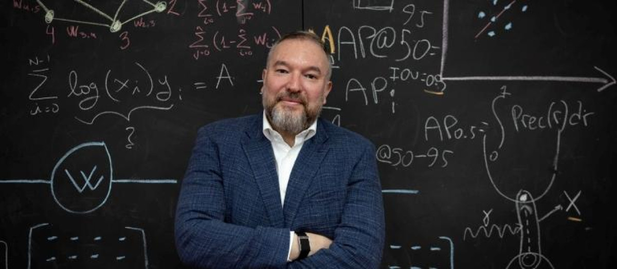 El profesor Ikerbasque en el puntero Donostia Internacional Physics Center (DIPC) y director científico de Multiverse Computing, Román Orús,