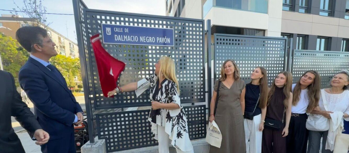 Inauguración de la calle Dalmacio Negro Pavón