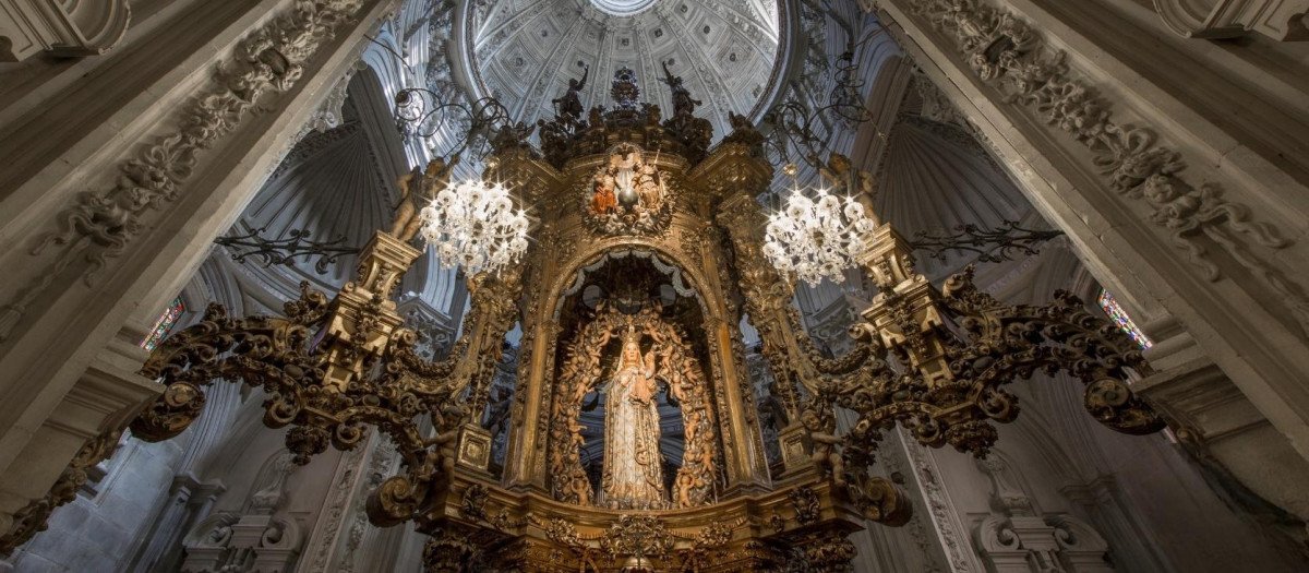 Imagen Virgen de los Ojos Grandes en la Catedral de Lugo

REMITIDA / HANDOUT por EP-CEDIDA
Fotografía remitida a medios de comunicación exclusivamente para ilustrar la noticia a la que hace referencia la imagen, y citando la procedencia de la imagen en la firma
28/9/2026