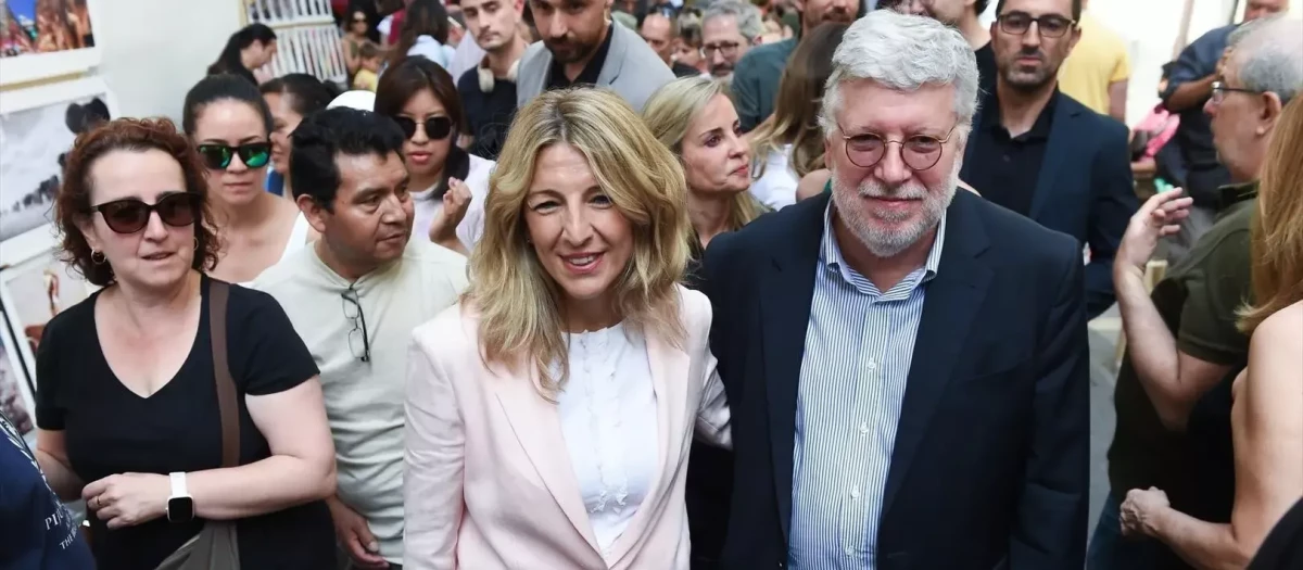 Yolanda Díaz junto al diputado de Sumar Agustín Santos