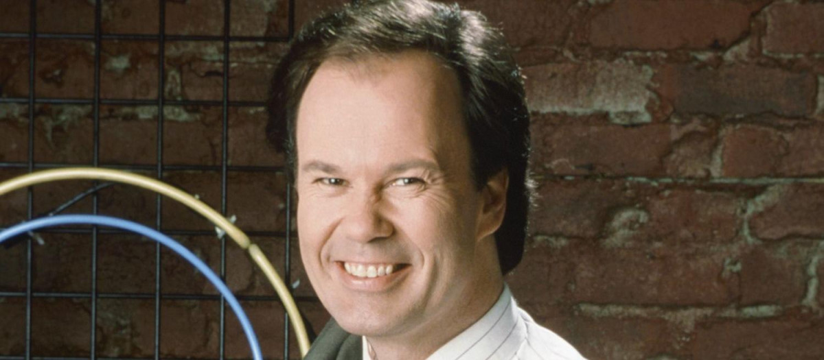 Dennis Haskins interpretó al director del instituto de Salvados por la campana