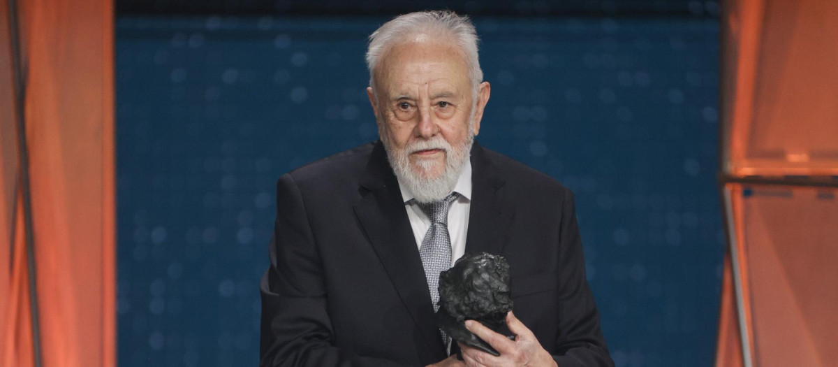 Gonzalo Suárez recibió el Goya de Honor 2026