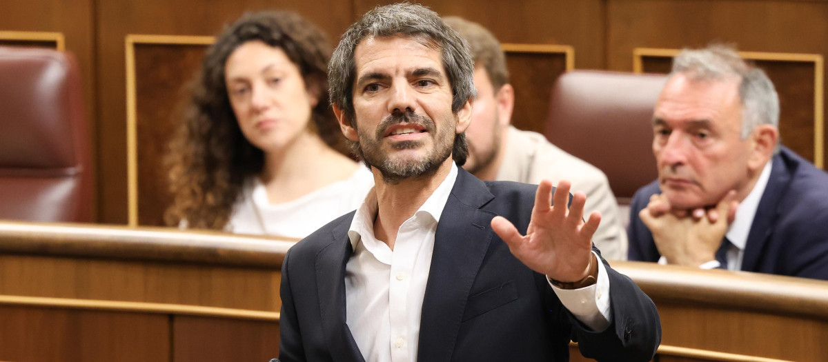 El ministro de Cultura, Ernest Urtasun, en el Congreso de los Diputados