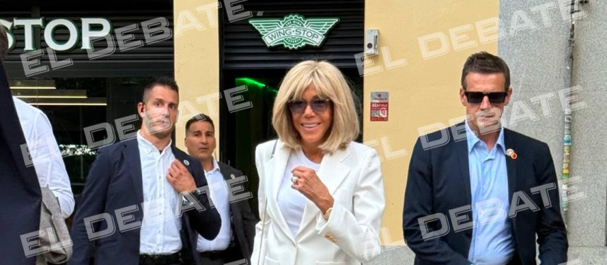 Brigitte Macron, en la calle Fuencarral de Madrid