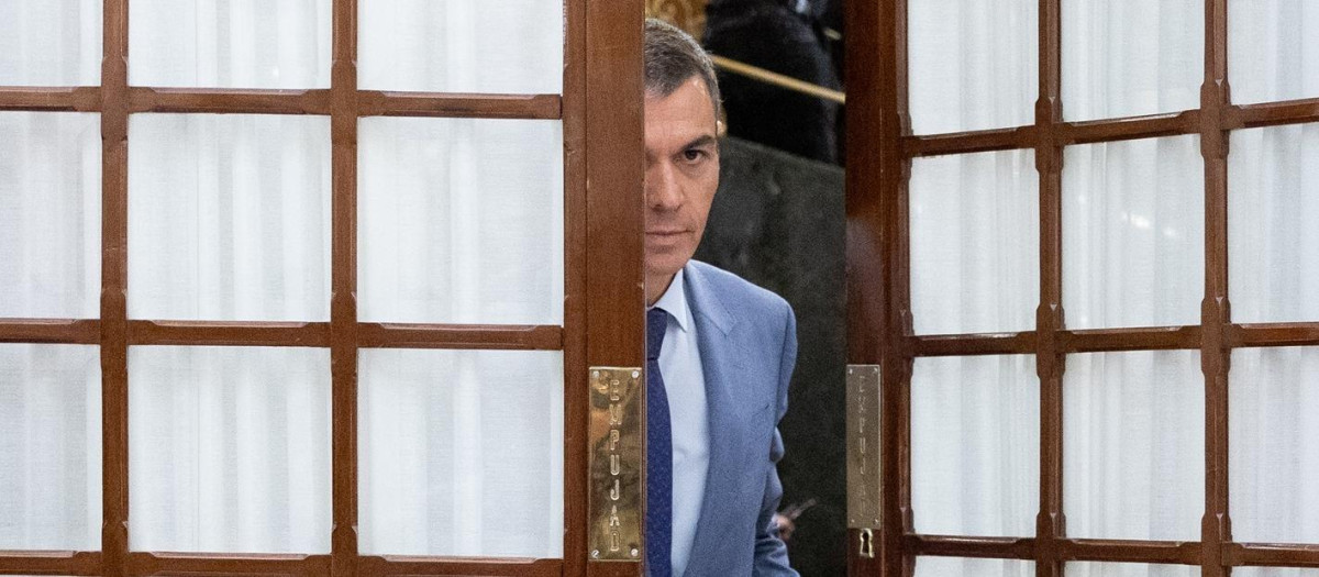 El presidente del Gobierno, Pedro Sánchez, a su salida de una sesión de control al Gobierno