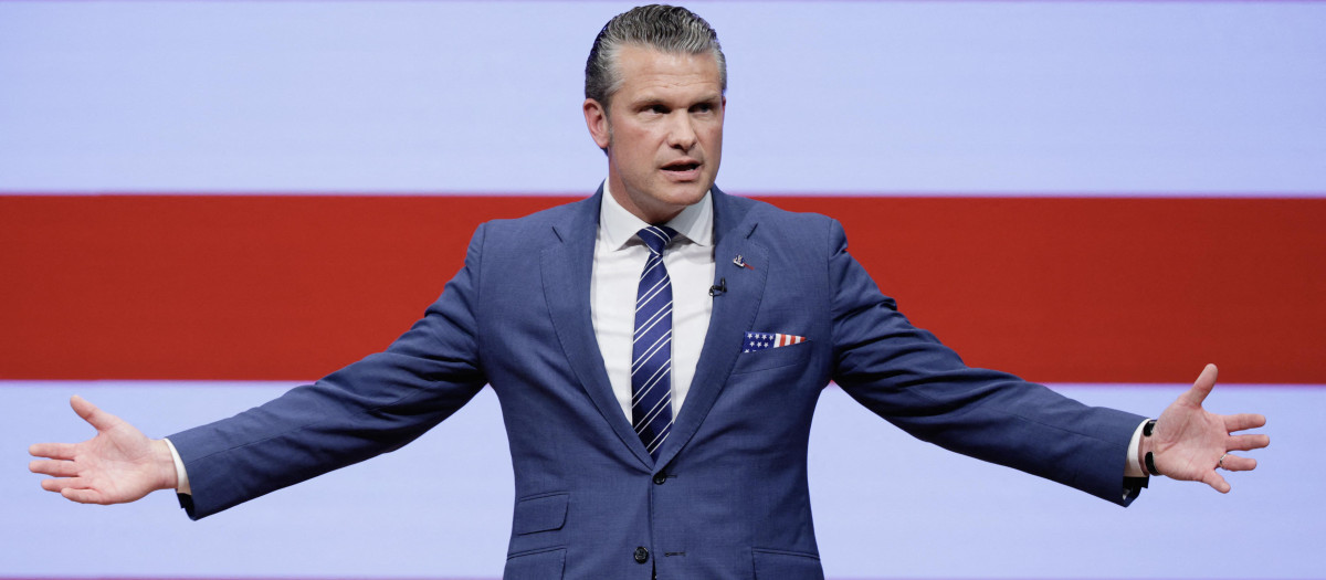 Pete Hegseth, secretario de Defensa de EE.UU., en la sede de Quántico en Virginia