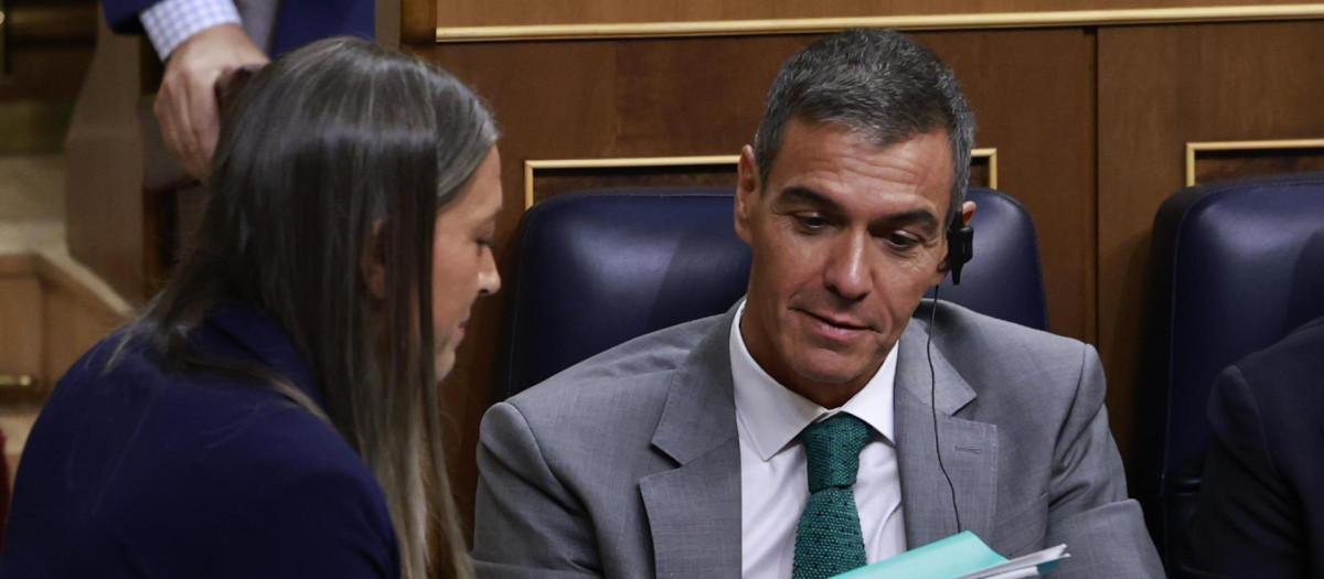 Míriam Nogueras y Pedro Sánchez, en el Congreso de los Diputados