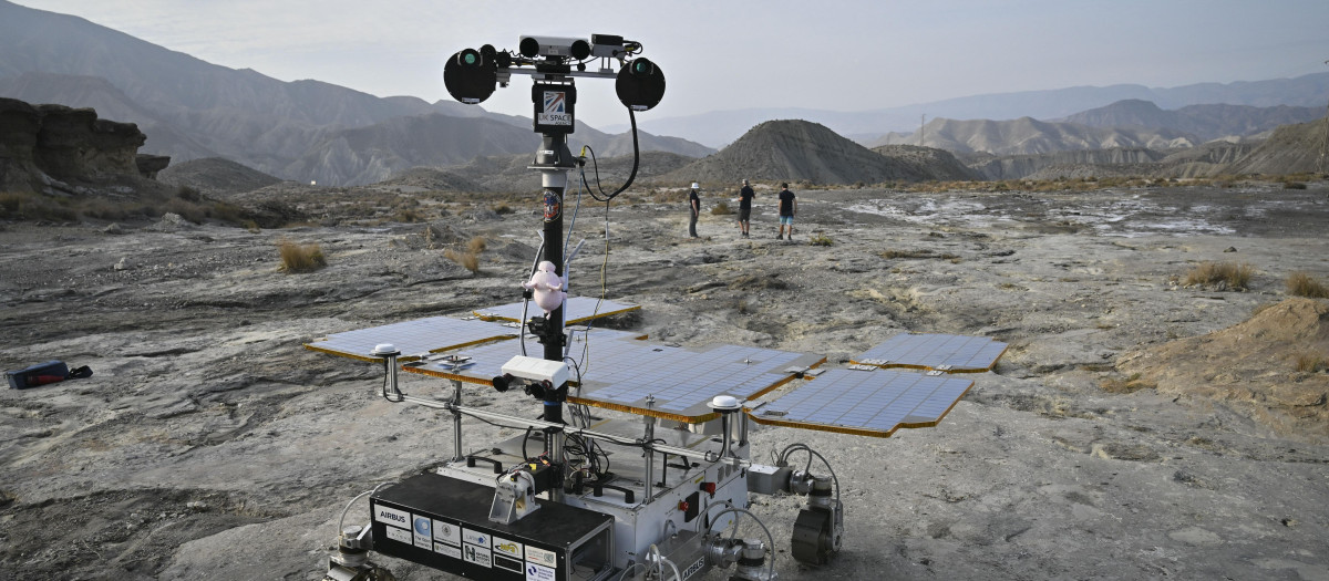Imagen del robot explorador 'Charlie' durante su prueba en el desierto de Tabernas (Almería)