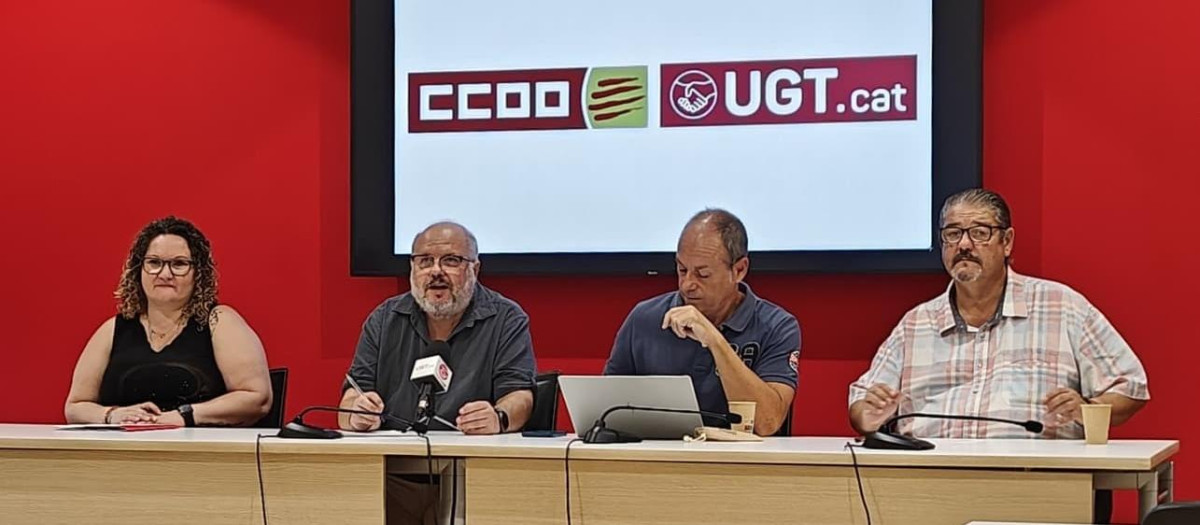 Los responsables de CC.OO. Y UGT durante la rueda de prensa

EUROPA PRESS
02/10/2026