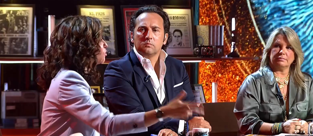 Iker Jiménez y Carmen Porter entrevistaron a Isabel Díaz Ayuso en el plató de Horizonte