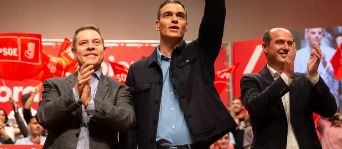 Emiliano García-Page, Pedro Sánchez y Alberto Rojo