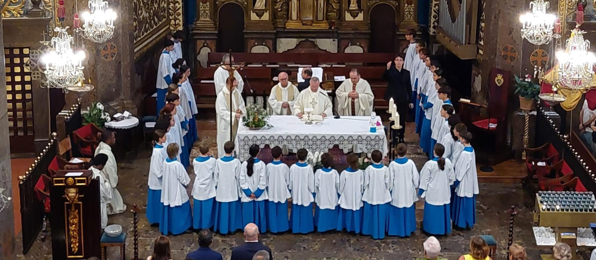 Los 'blauets' de la Escolanía
