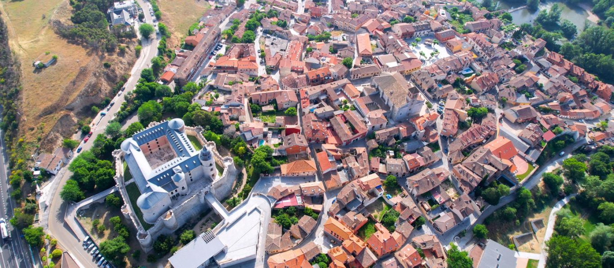 Vista aérea de la localidad vallisoletana de Simancas, el municipio más rico de Castilla y León