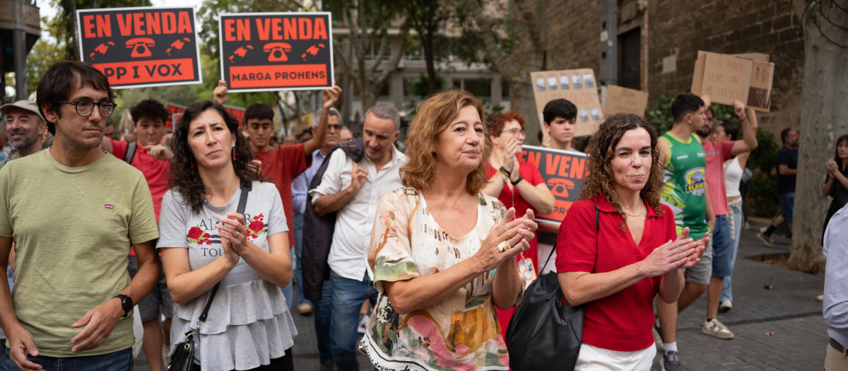 Francina Armengol, en la manifestación en Palma por la crisis de la vivienda