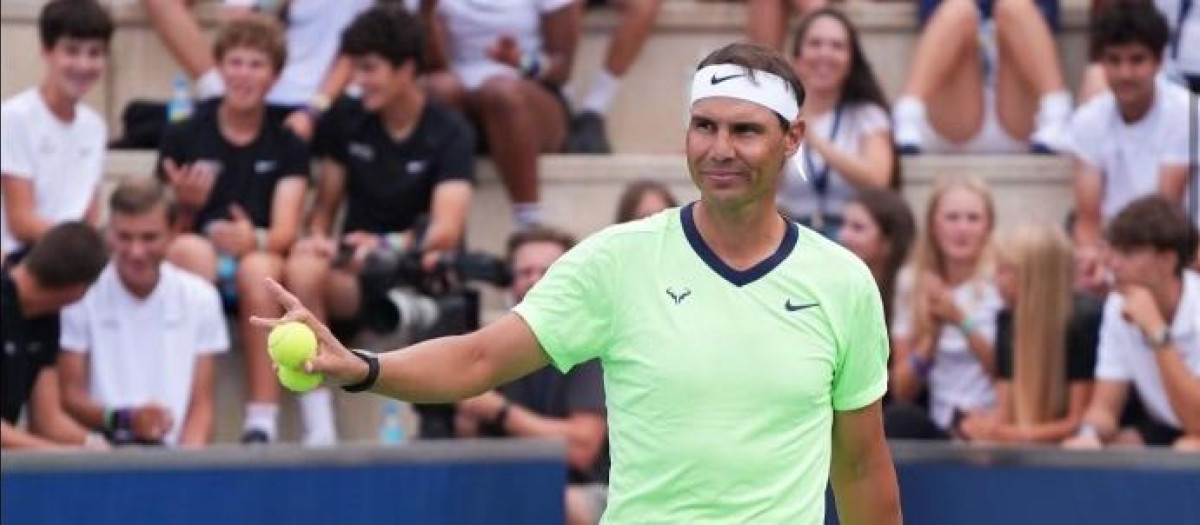 Rafa Nadal regresó con victoria a las pistas tras casi dos años alejado de ellas