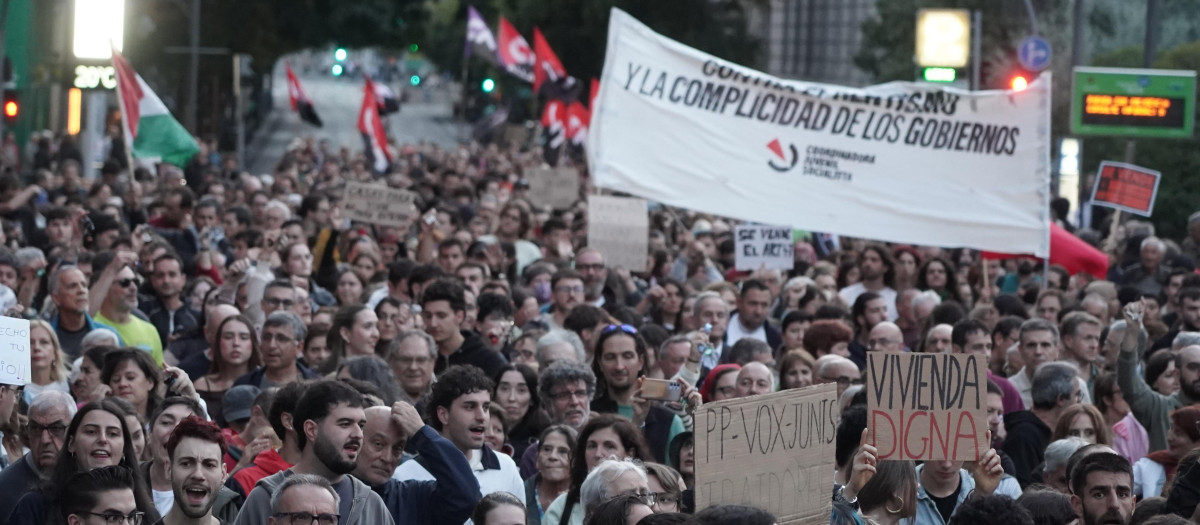 Manifestación contra el negocio de la vivienda en Valladolid