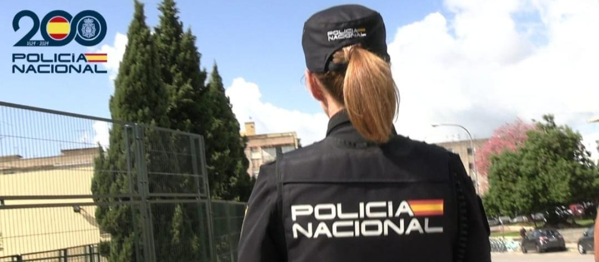 Una agente de Policía en Palma