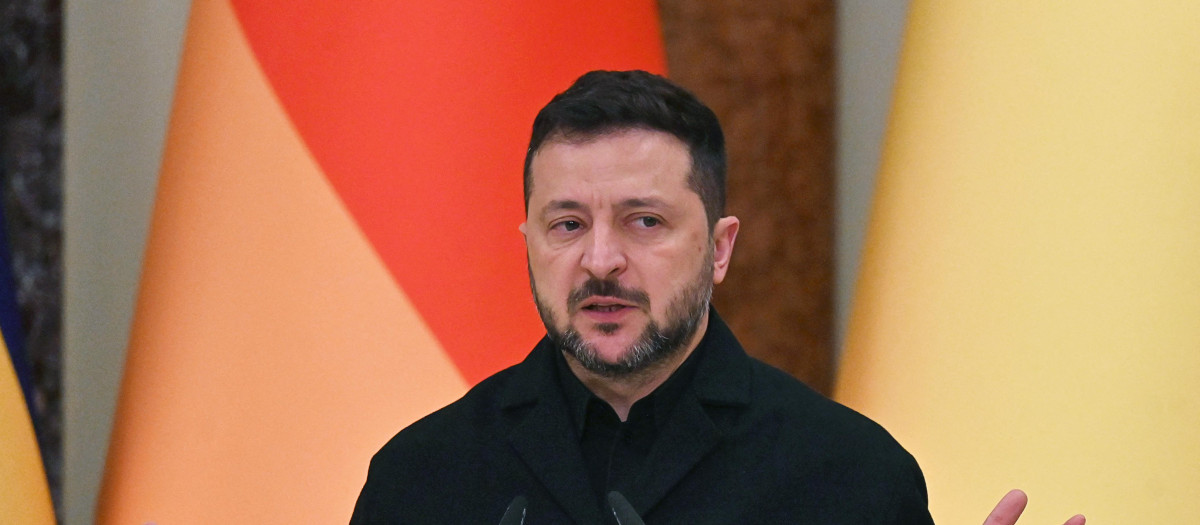 El presidente de Ucrania, Volodímir Zelenski, durante una rueda de prensa, en Kiev