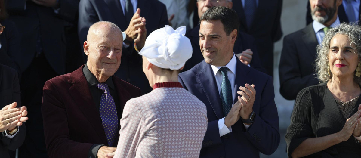 Imanol Pradales y el arquitecto Norman Foster en la inauguración del Museo de Bellas Artes de Bilbao