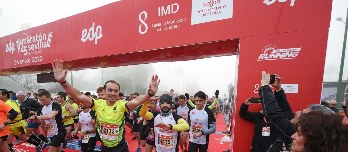 Imagen de archivo de la Media Maratón de Sevilla

REMITIDA / HANDOUT por JESUS BARRERA
Fotografía remitida a medios de comunicación exclusivamente para ilustrar la noticia a la que hace referencia la imagen, y citando la procedencia de la imagen en la firma
26/1/2020