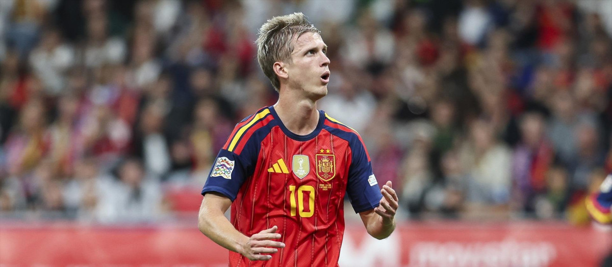 Dani Olmo, durante un partido con la selección española