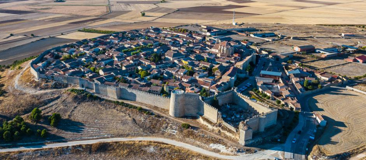 Vista aérea de Urueña, la primera Villa del Libro de España