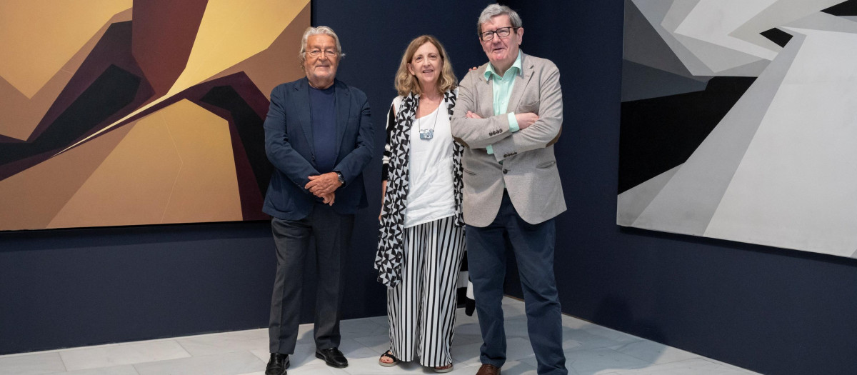 Imagen tomada, de izquierda a derecha, de Rafael Alcón, Carmen Michavila y Juan Manuel Bonet