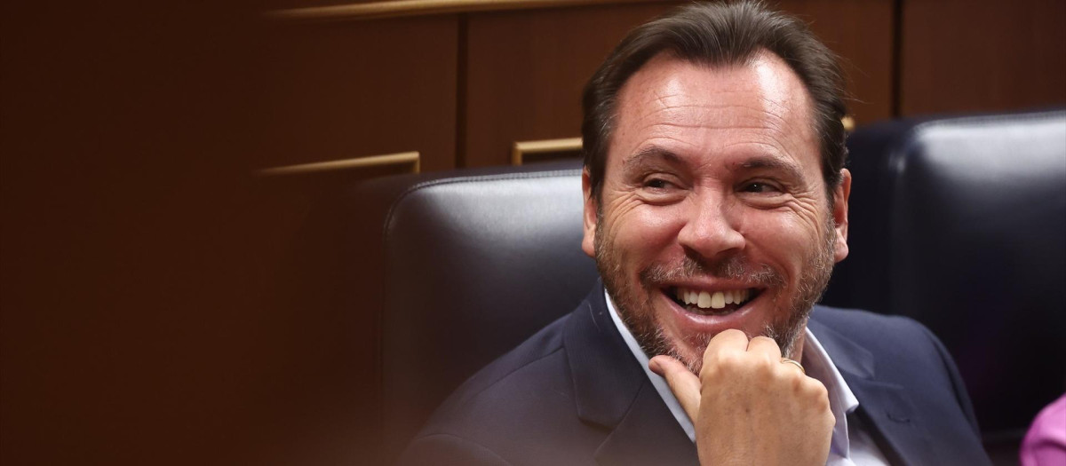 Imagen de archivo del ministro de Transportes, Óscar Puente, en el Congreso de los Diputados