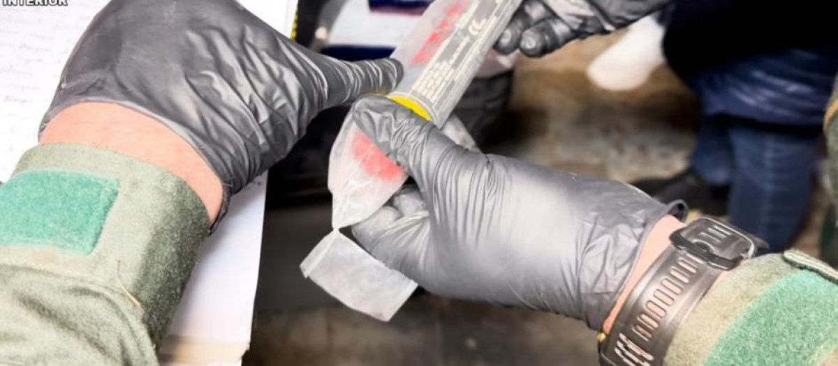 Material incautado en peligroso taller y depósito ilegal de explosivos que se encontraba ubicado en un bloque de viviendas de Burgos