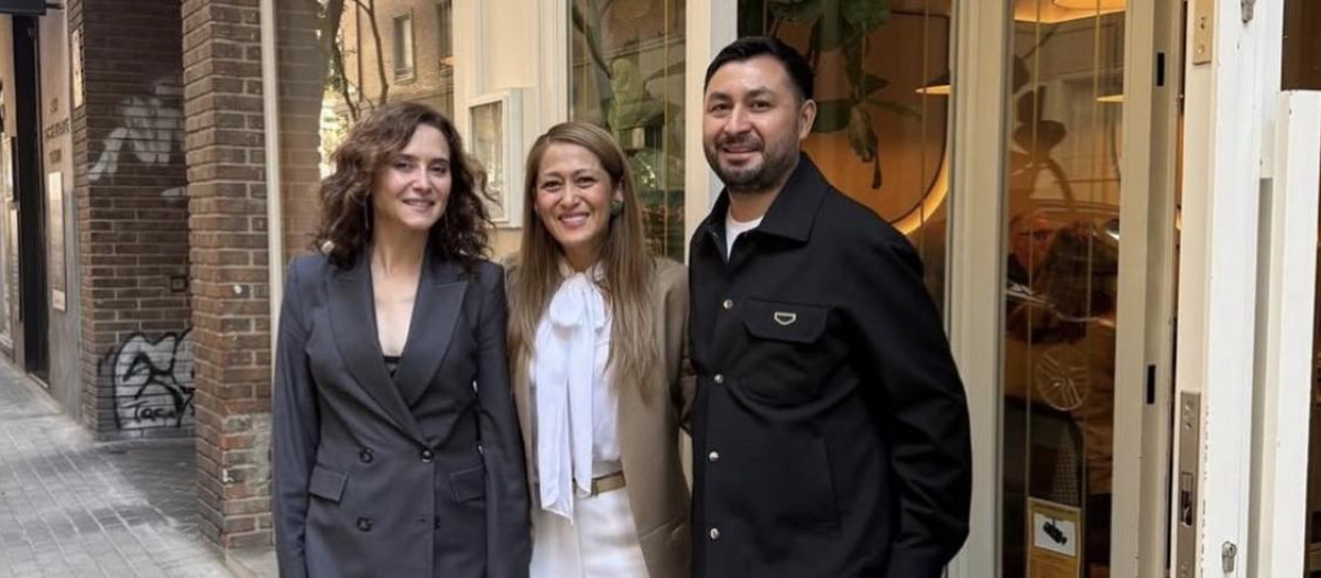 Isabel Días Ayuso en el restaurante Marielas
