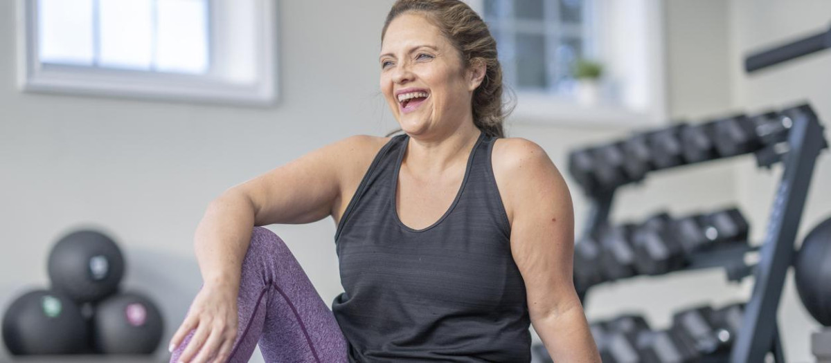 Mujer en el gimnasio