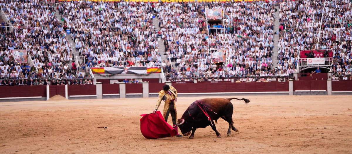 Morante de la Puebla, ante el lleno de Las Ventas, en este Día de la Hispanidad