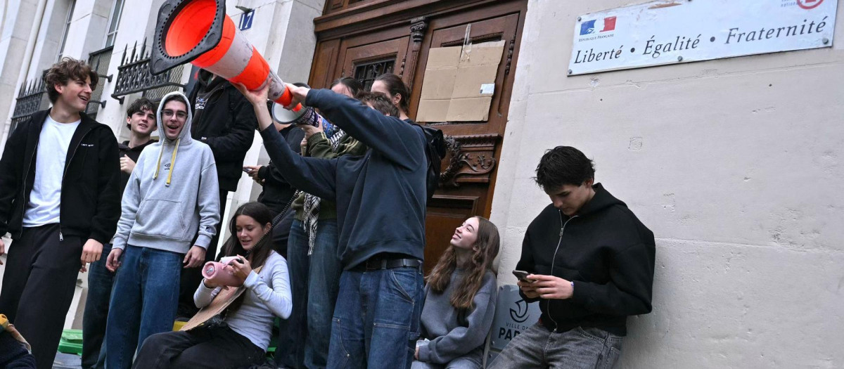Bloqueo en un instituto parisino este martes