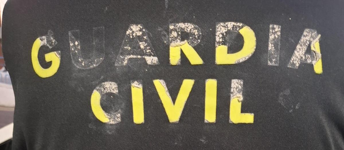 Uniforme desgastado de Guardia Civil