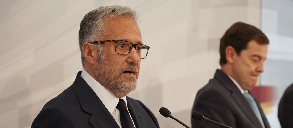 El vicepresidente primero de la Junta de Castilla y León, Carlos Pollán, presenta el proyecto de Presupuestos de 2027