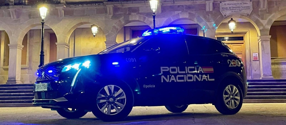 Coche patrulla de la Policía Nacional
