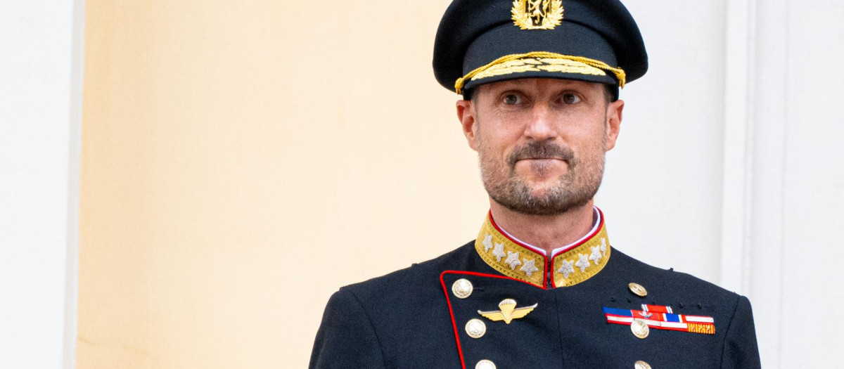 El Rey Haakon VIII de Noruega
