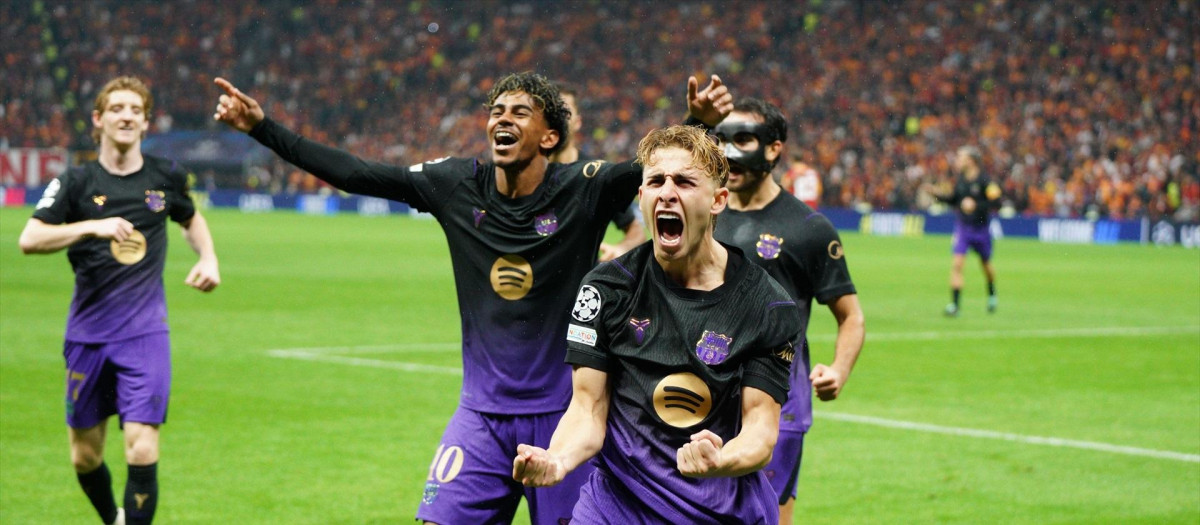 Fermín López celebra el gol marcado ante el Galatasaray