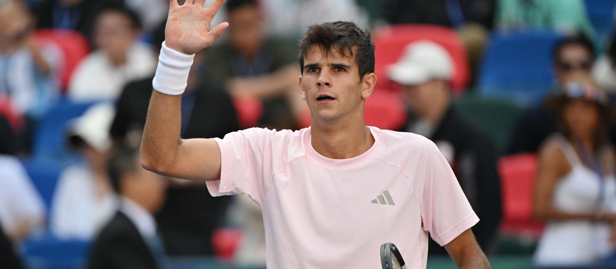 Rafa Jódar celebra su victoria en los octavos de final del Masters 1000 de Shanghái