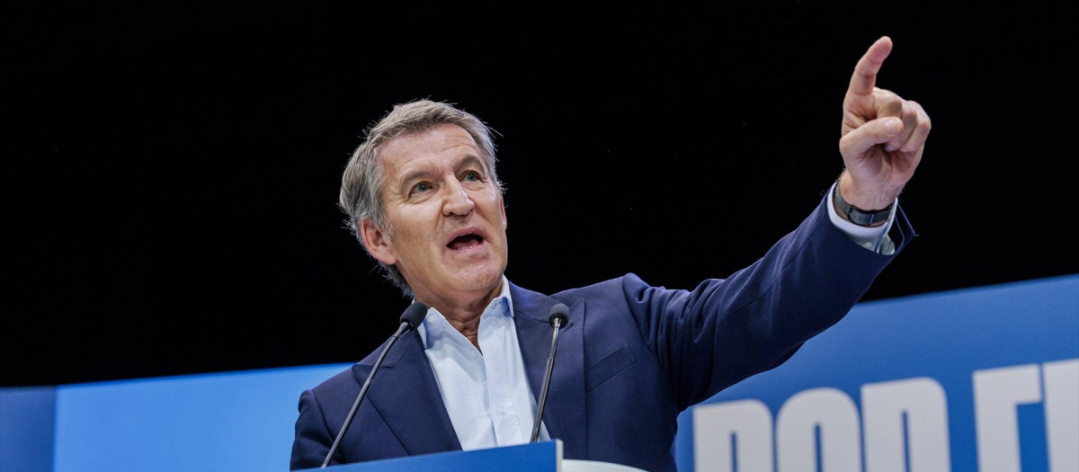 El presidente del Partido Popular, Alberto Núñez Feijóo, durante un acto de precampaña del Partido Popular (PP), en Ifema, a 10 de octubre de 2026,