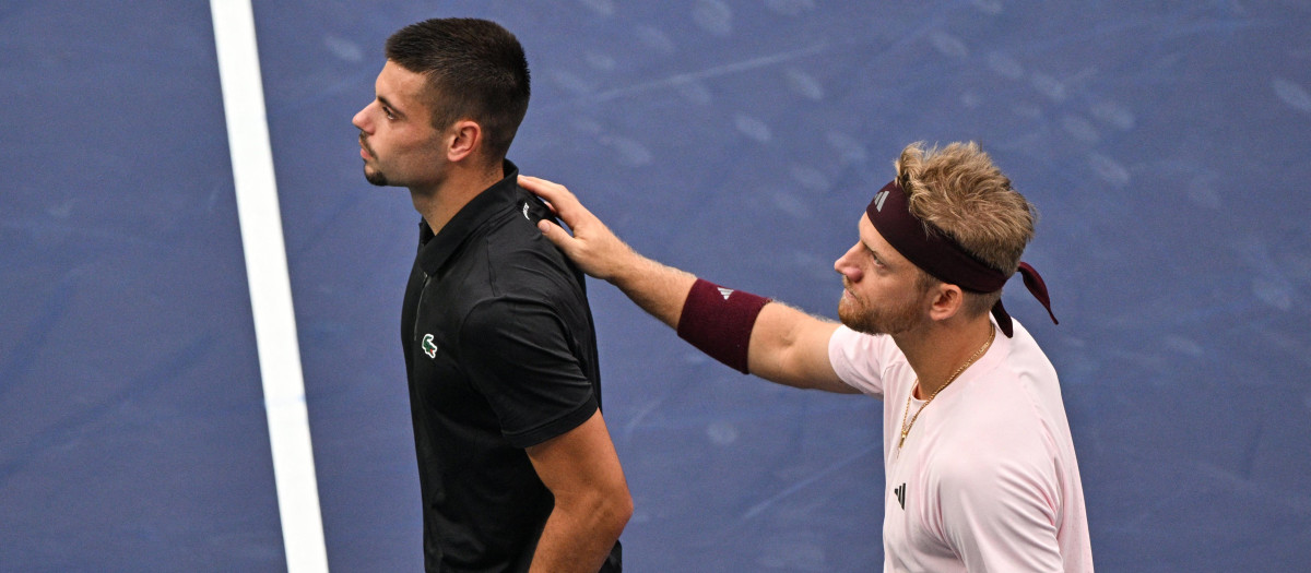 Arthur Gea, obligado a retirarse ante Alejandro Davidovich en los cuartos de final del Masters 1000 de Shanghái