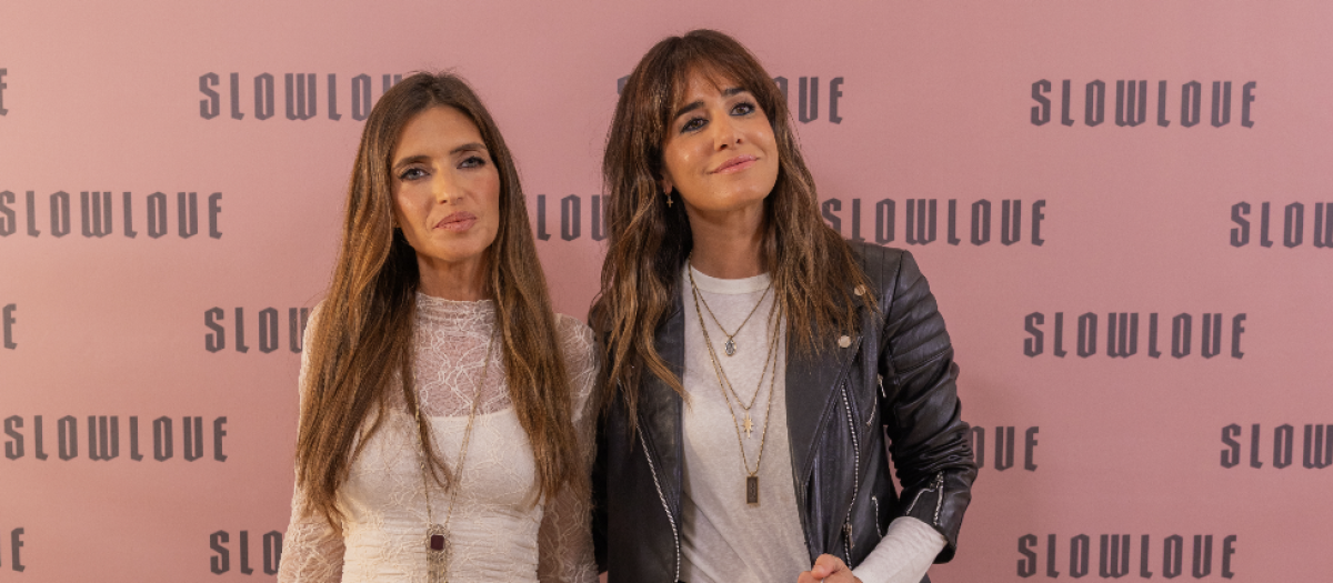 Sara Carbonero e Isabel Jiménez en la presentación de Slowlove en el Centro Comercial Saler de Valencia