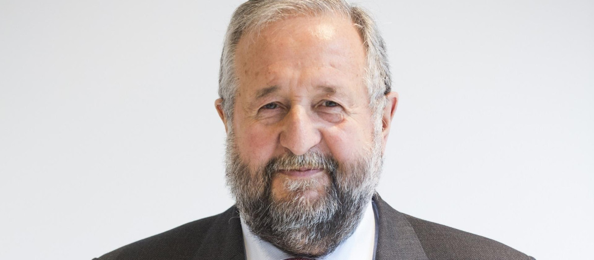 El alcalde de Lugo y candidato del PSOE, José López Orozco

REMITIDA / HANDOUT por PSOE DE LUGO
Fotografía remitida a medios de comunicación exclusivamente para ilustrar la noticia a la que hace referencia la imagen, y citando la procedencia de la imagen en la firma
20/2/2015