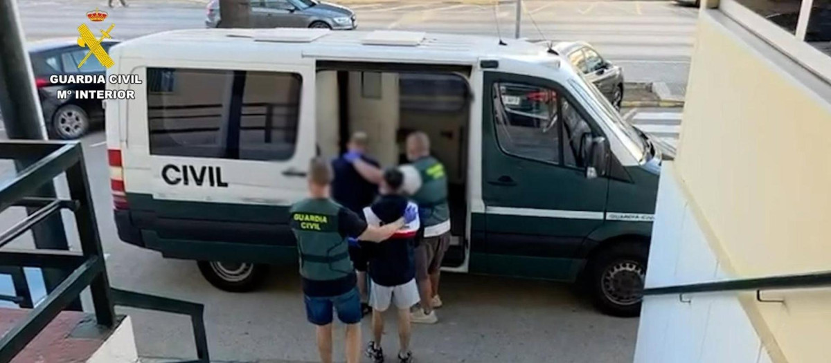 Detención de un presunto implicado en una 'guardería' logística de narcotráfico en Conil de la Frontera (Cádiz)