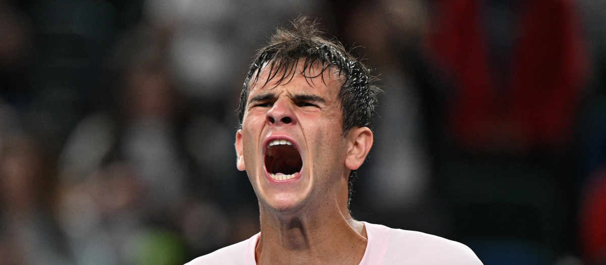 Rafa Jódar celebra el triunfo ante Daniil Medvedev
