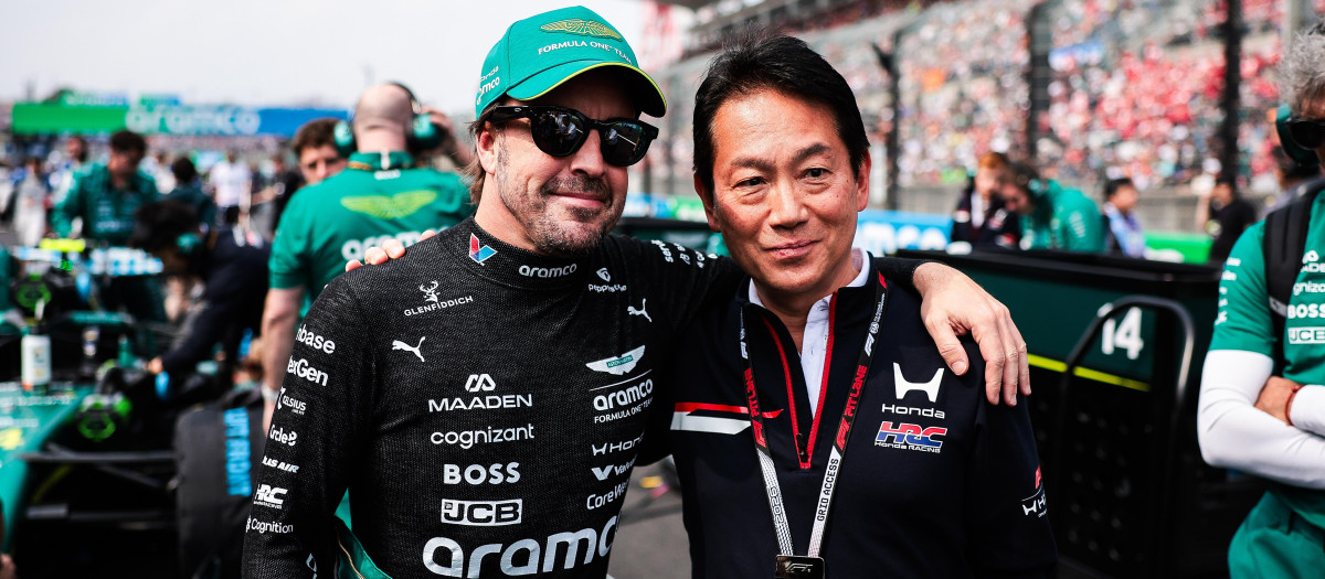 Fernando Alonso con WATANABE Koji (Presidente de Honda)